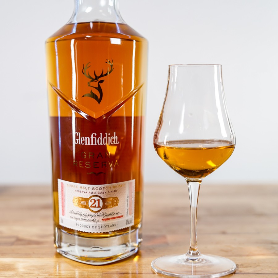 WHISKY Glenfiddich 21 Year Old Gran Reserva Rum Cask Single Malt 700mL SCOTLAND