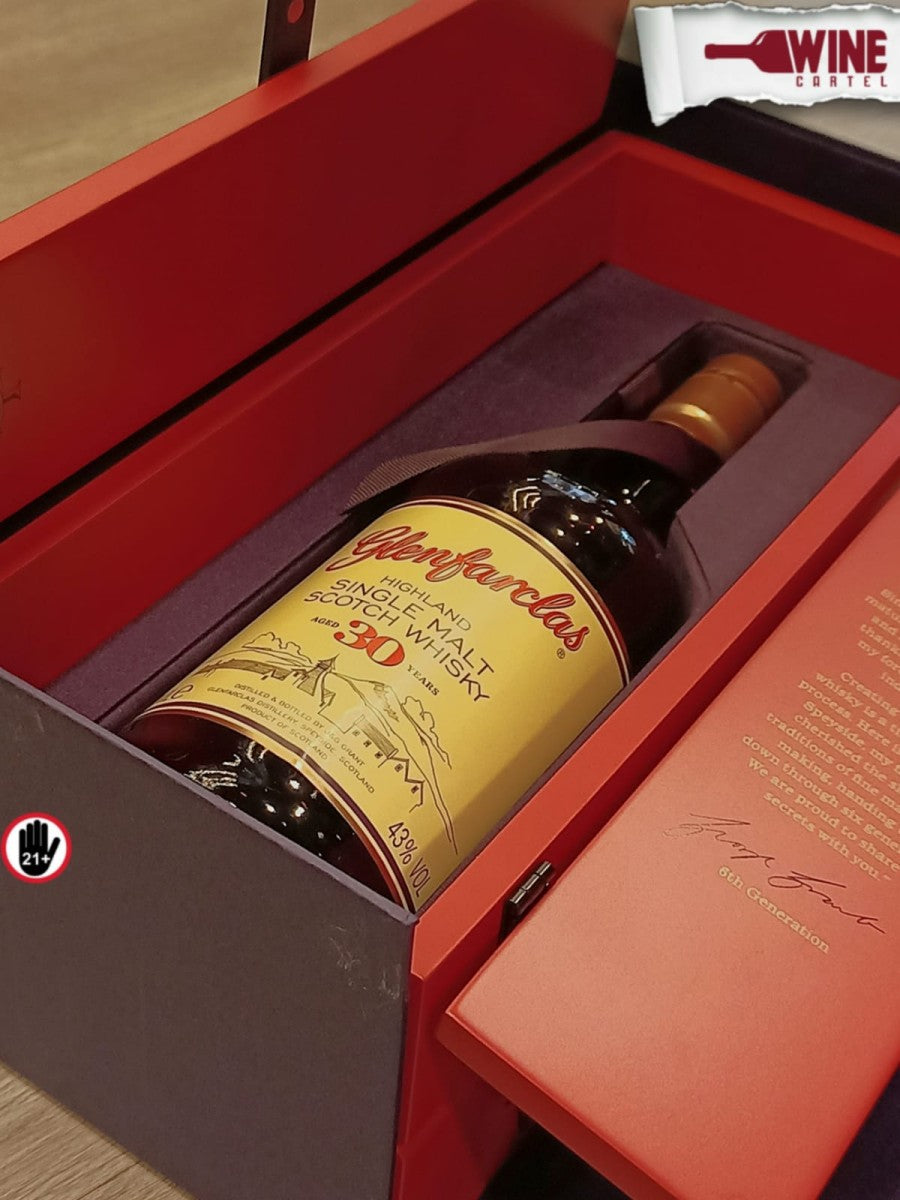 WHISKY Glenfarclas 30 Years Old Single Malt Scotch Whisky 700mL