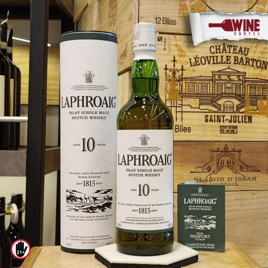 WHISKY Laphroaig 10 Year Old Islay Single Malt Scotch Whisky 700mL
