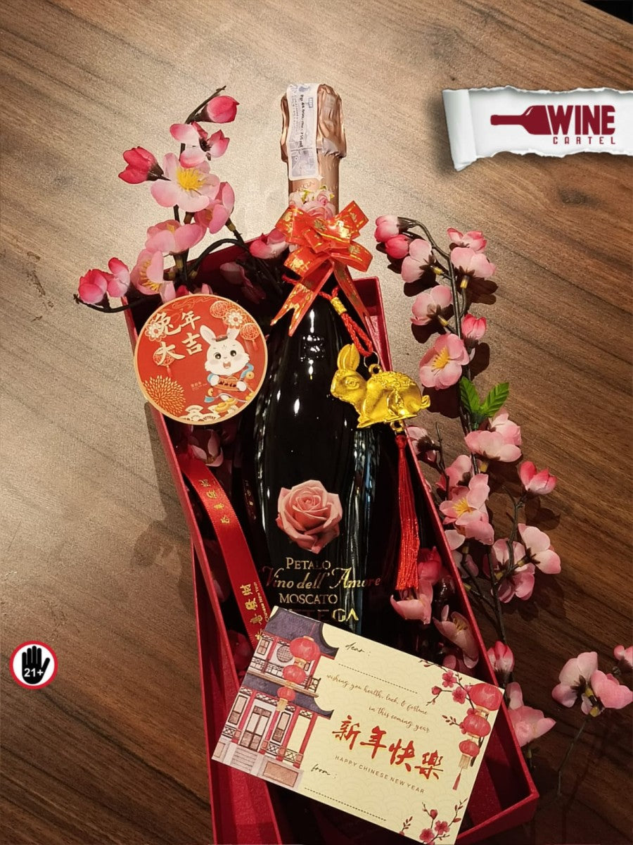 Chinese New Year Imlek Hamper Bottega Il Vino Dellamore Petalo Moscato ITALY