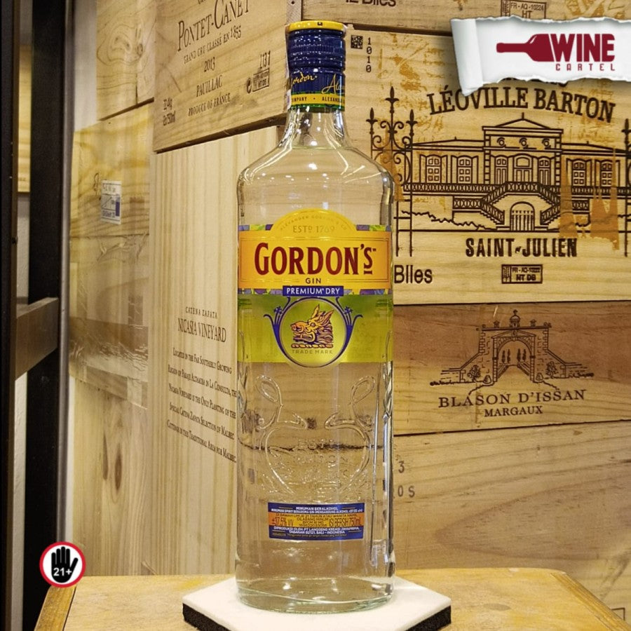 GIN Gordon London Premium Dry Gin 750mL UNITED KINGDOM