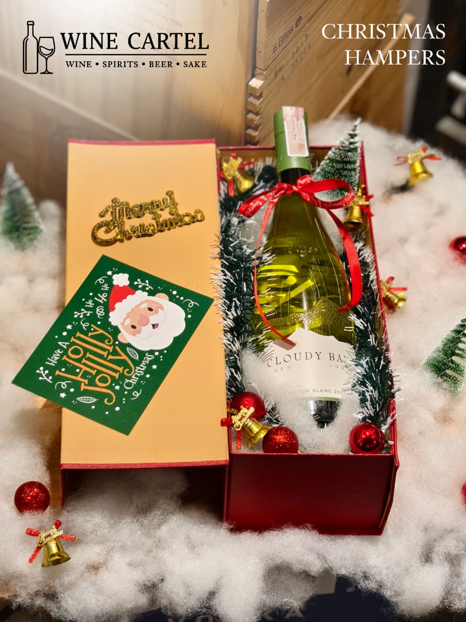 CHRISTMAS HAMPERS WHITE WINE Cloudy Bay Sauvignon Blanc New Zealand Wine 750mL NEW ZEALAND