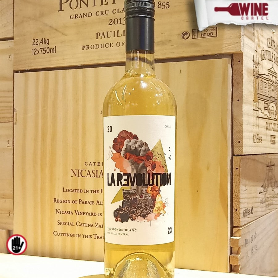 WHITE WINE LA REVOLUTION SAUVIGNON BLANC 750mL CHILE
