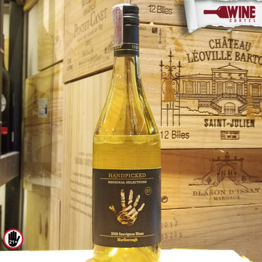 WHITE WINE Handpicked Selections Sauvignon Blanc Australian 750mL AUSTRALIA