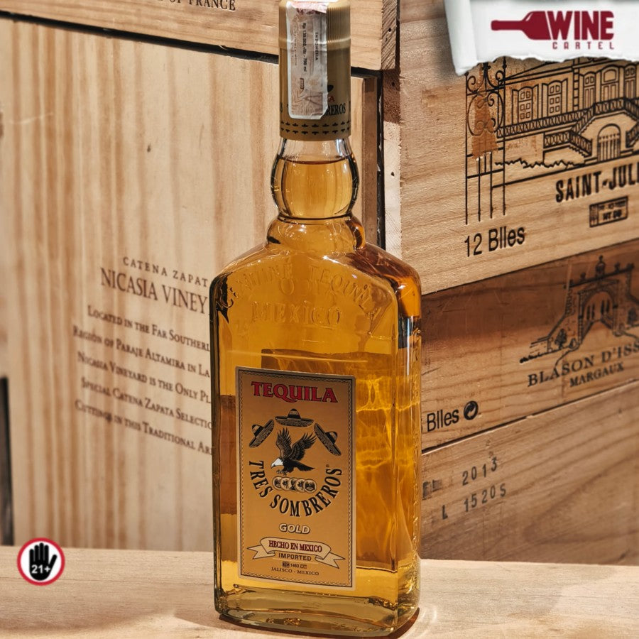 TEQUILA Tres Sombreros Gold 700mL MEXICO