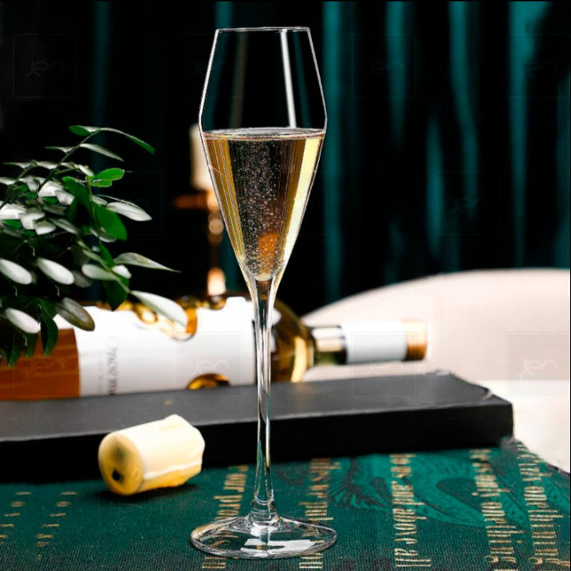 Gelas Champagne Premium Elegant Tulip Roland White Wine Glass -225ML
