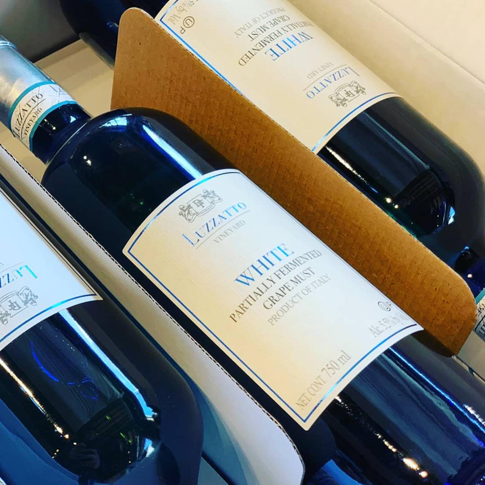 WHITE WINE Luzzatto White Luzzato Sweet Moscato 750ML ITALY